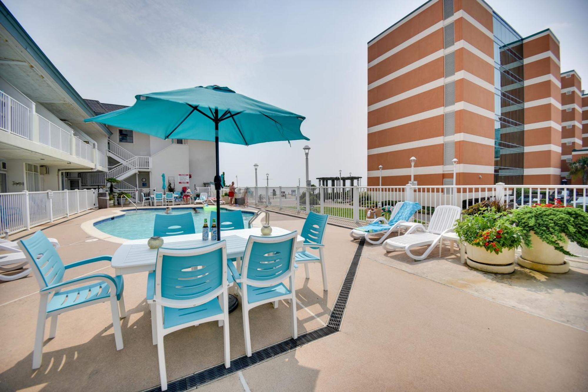 Chic Virginia Beach Retreat - Pool, Steps To Beach Exterior foto